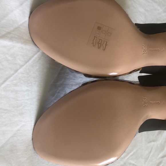 Gianvito Rossi Exotic Dionne Sandal - Picture 6 of 7